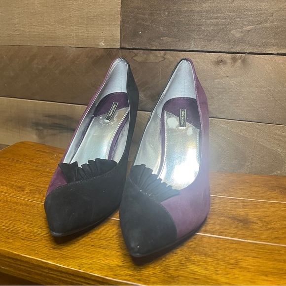 Daisy Fuentes Purple/Black Suede Heels (Women’s, Size 8.5) - Picture 2 of 5